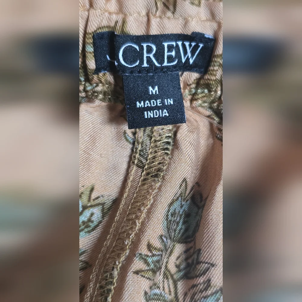 J.Crew Tan Floral Beaded Shorts Size M NWT Viscose Summer - Picture 15 of 16